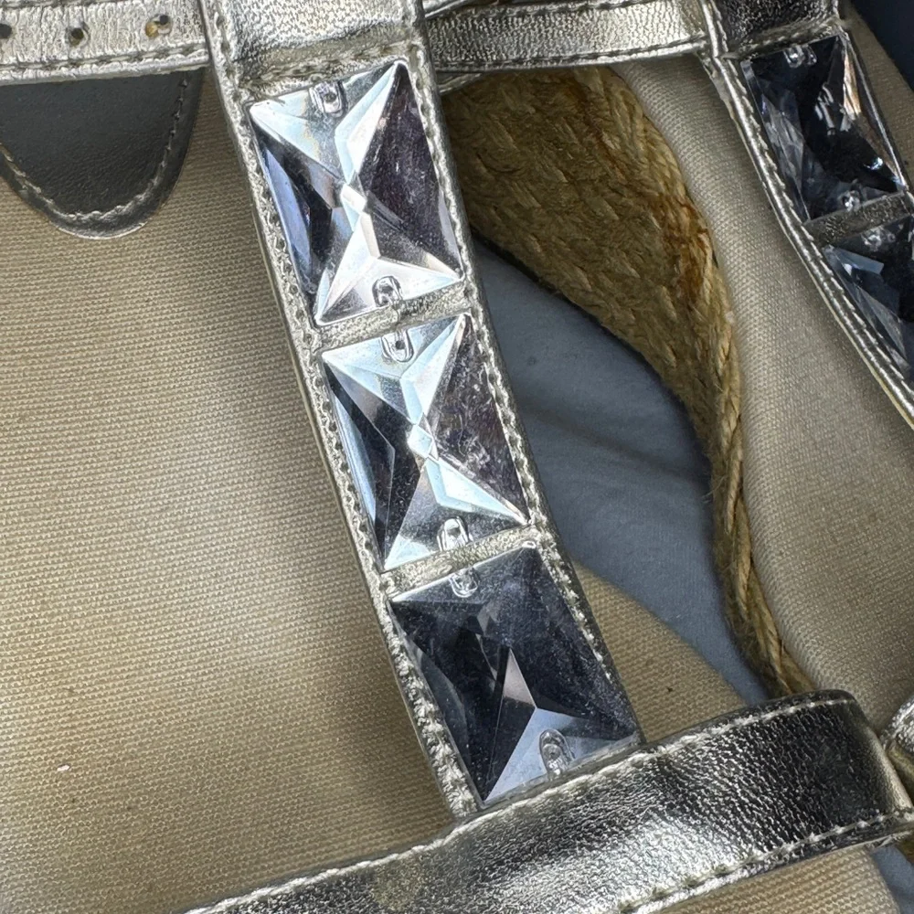 Chaps Gold Espadrille Wedge Sandals Rhinestone Strap Size 8.5